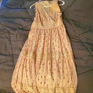Adorable Womens Cream Tan & Gold Specked dress, Nice For Special Occasions